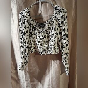 Kendall and Kylie black and white crop top.  Size small.